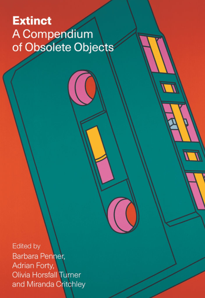 Hugo Palmarola y Pedro Alonso publican en el libro Extinct: A Compendium of Obsolete Objects